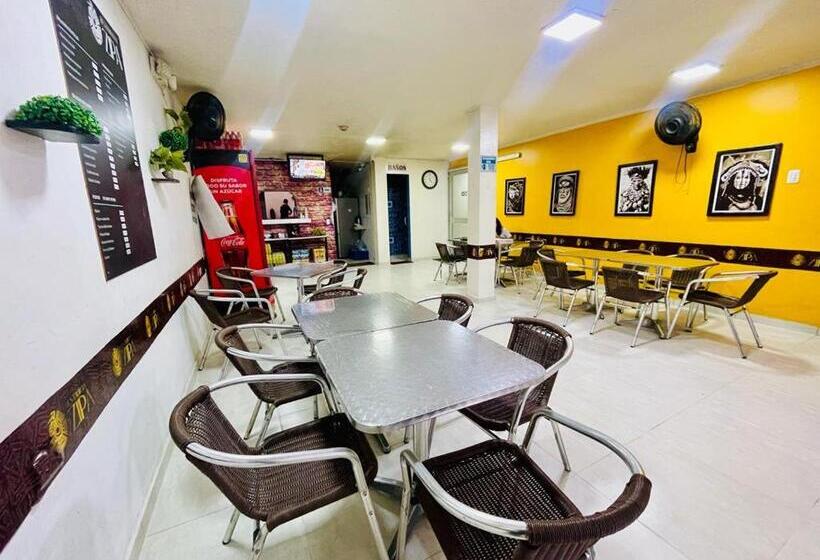 Szálloda Tradicional Villeta