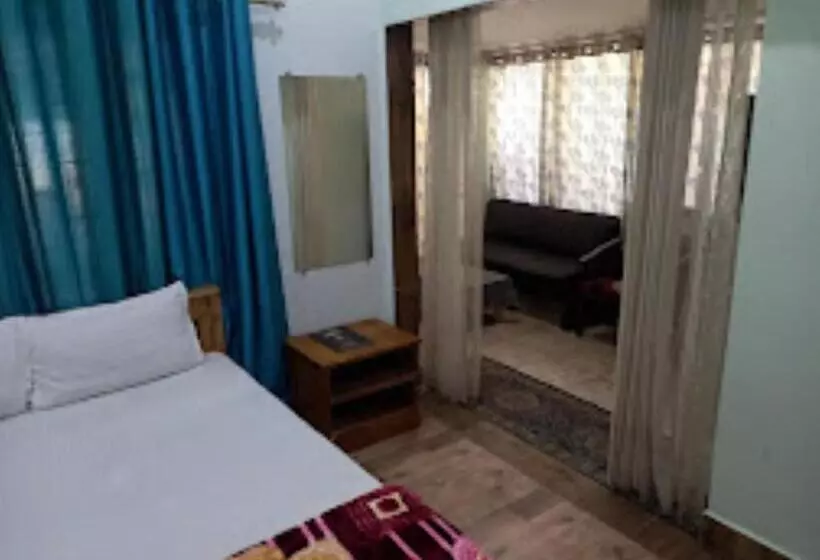 Hotelli Urban Cottage Guwahati