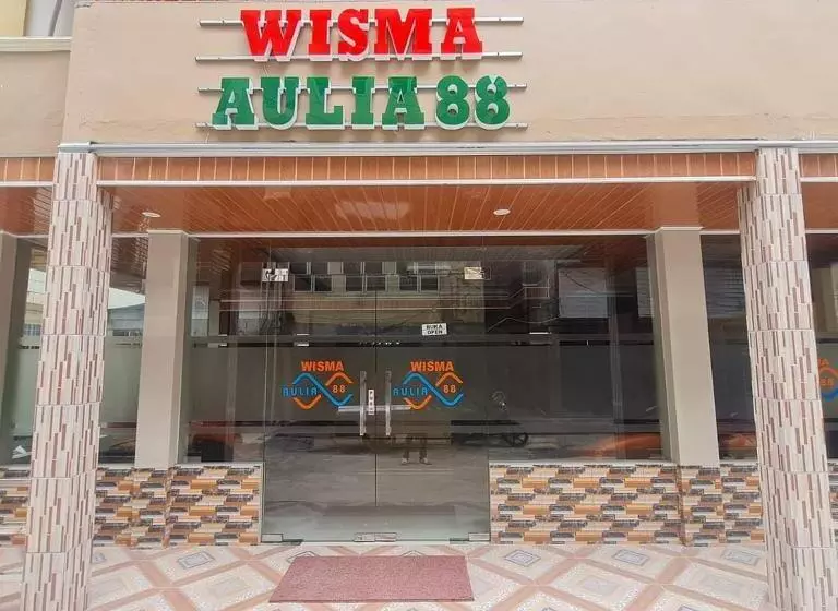 ホテル Wisma Aulia 88