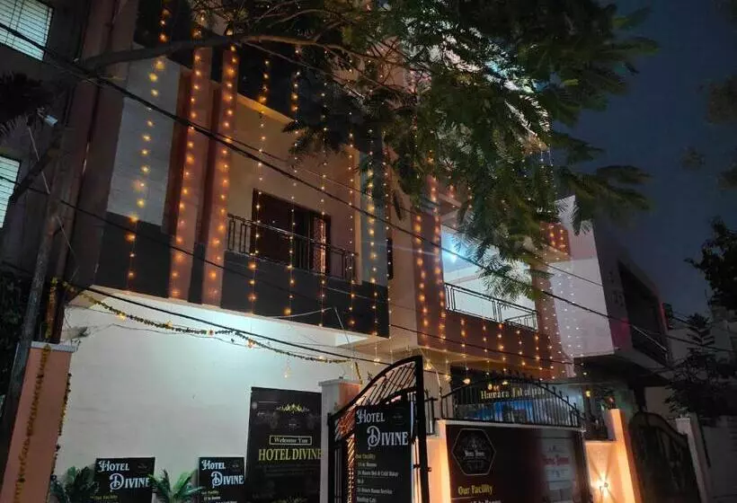 Oyo Hotel Divine