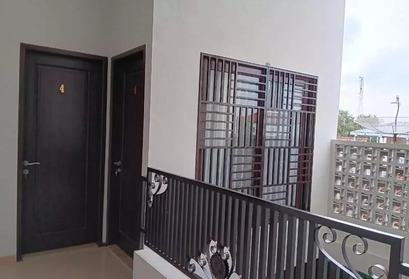 Majatalo 44 Guest House Syariah