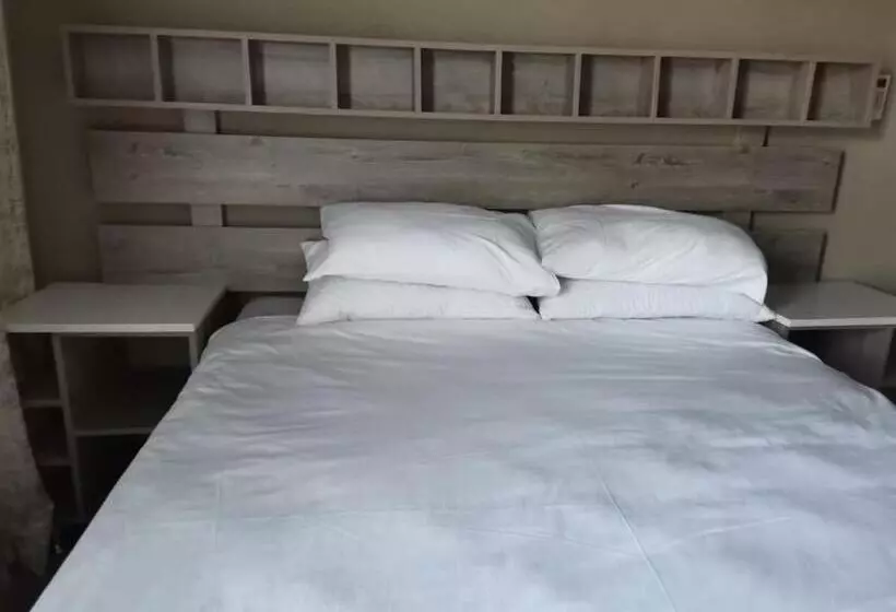 ペンション Clerhatha Guesthouse