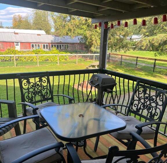 Pension Farm House   L&s Farms