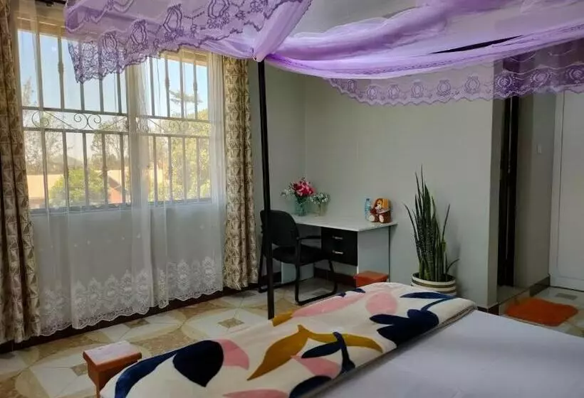 ペンション Keeney House At St. Gabriel S