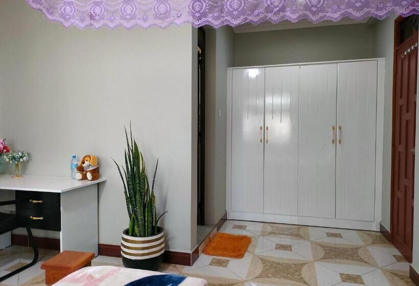 膳宿费 Keeney House At St. Gabriel S