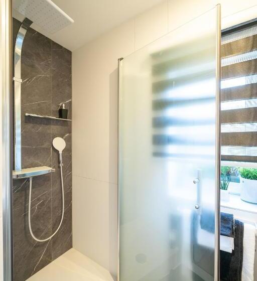 پانسیون La Gazza Ladra