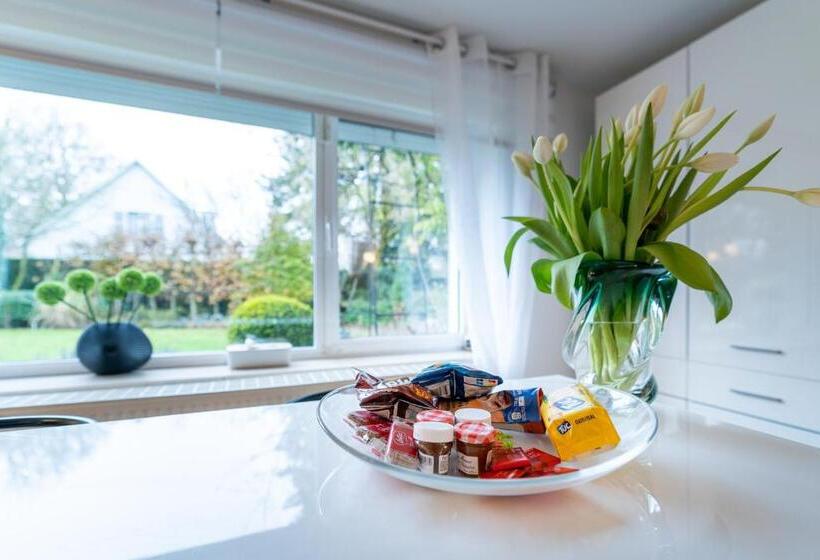 پانسیون La Gazza Ladra