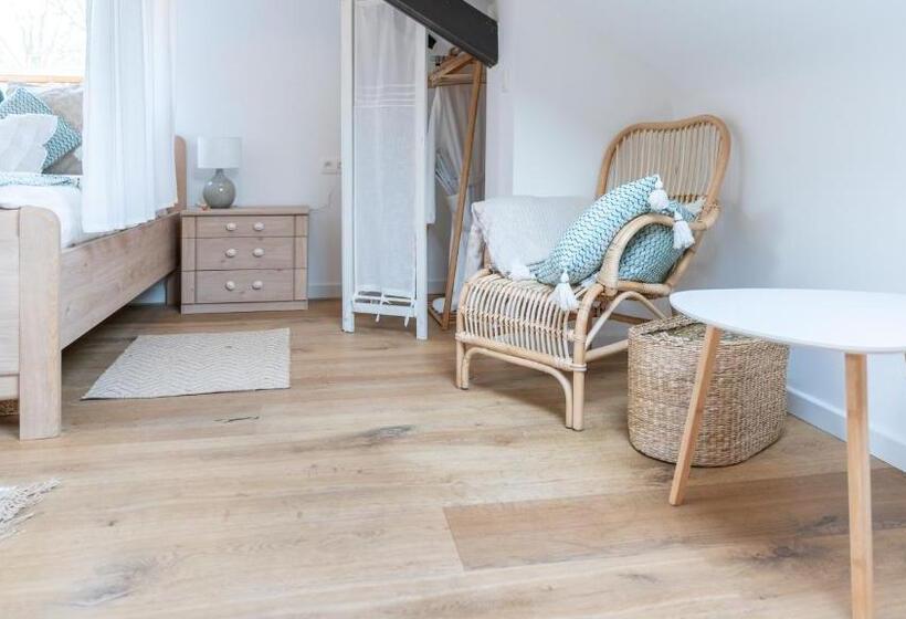 پانسیون La Gazza Ladra