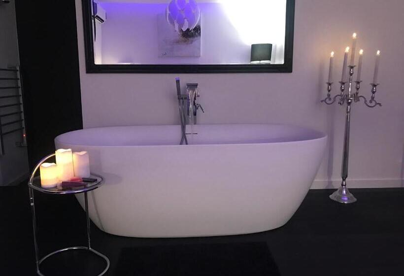 پانسیون La Gazza Ladra