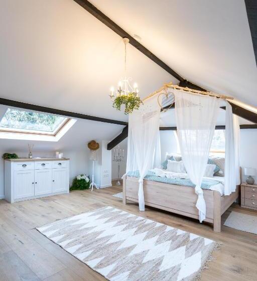 پانسیون La Gazza Ladra