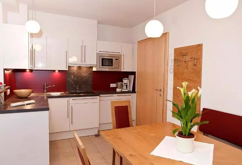 ホテル Alpina Appartements