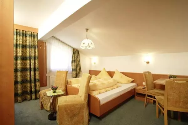 هتل Apart Falkner Resort
