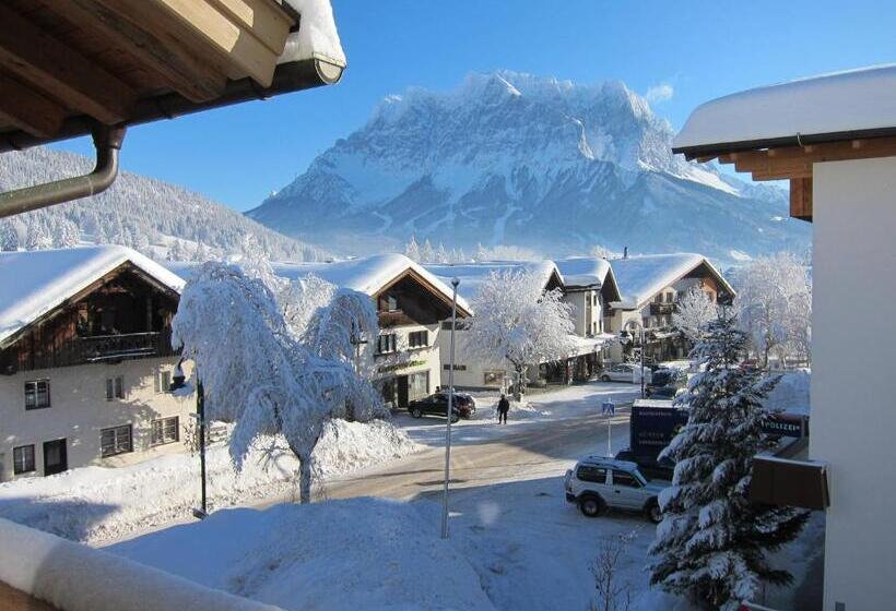 Отель Apart Marienberg