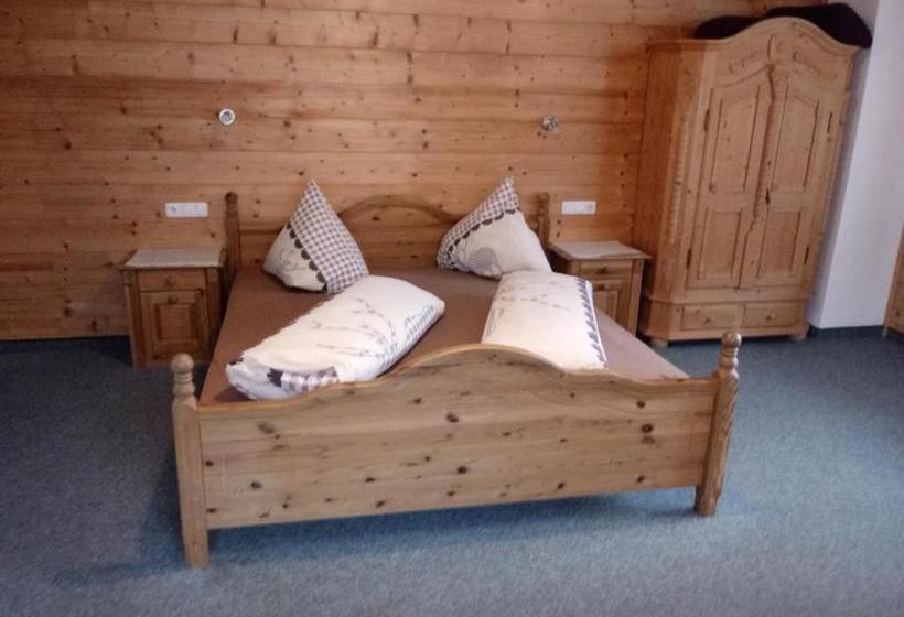 Отель Appartementhaus Untere Tanne