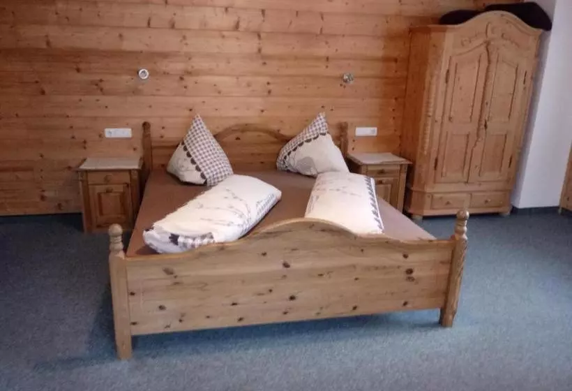 هتل Appartementhaus Untere Tanne