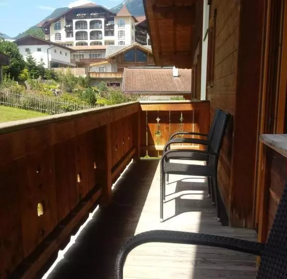 هتل Appartementhaus Untere Tanne