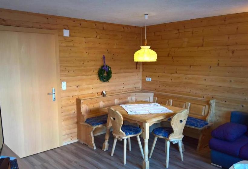 Отель Appartementhaus Untere Tanne