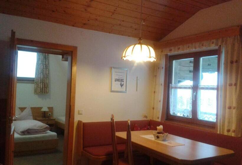 فندق Biobauernhof Windbachgut