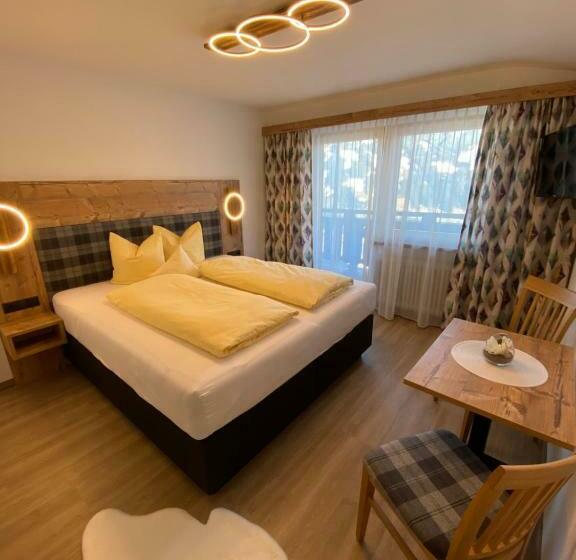 ホテル Gasthof Pension Berghof