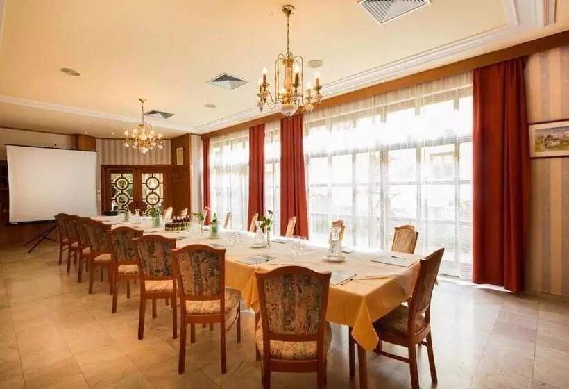 ホテル Gasthof Restaurant Kollar Göbl