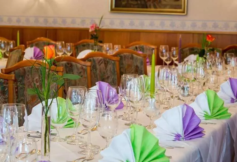 ホテル Gasthof Restaurant Kollar Göbl