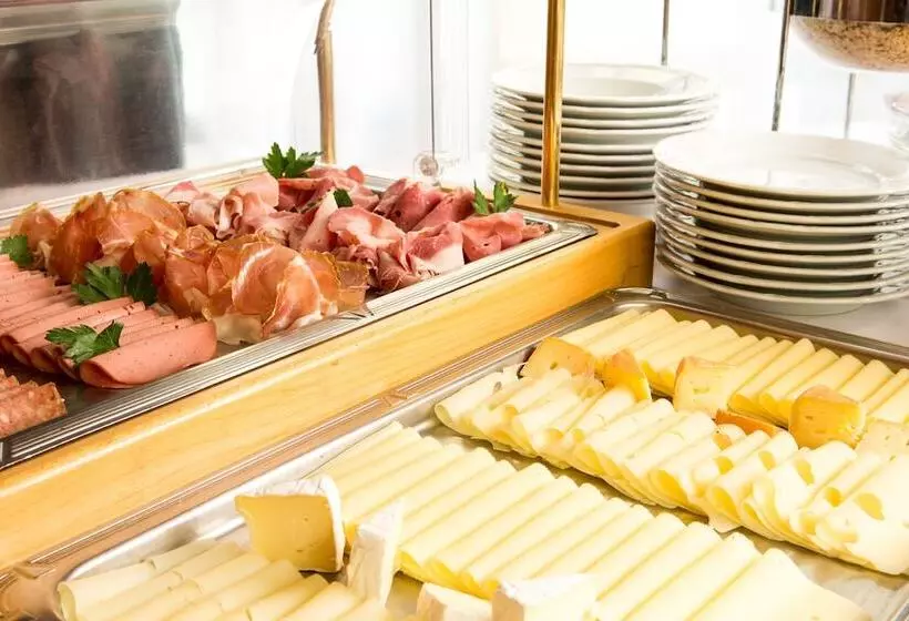 ホテル Gasthof Restaurant Kollar Göbl