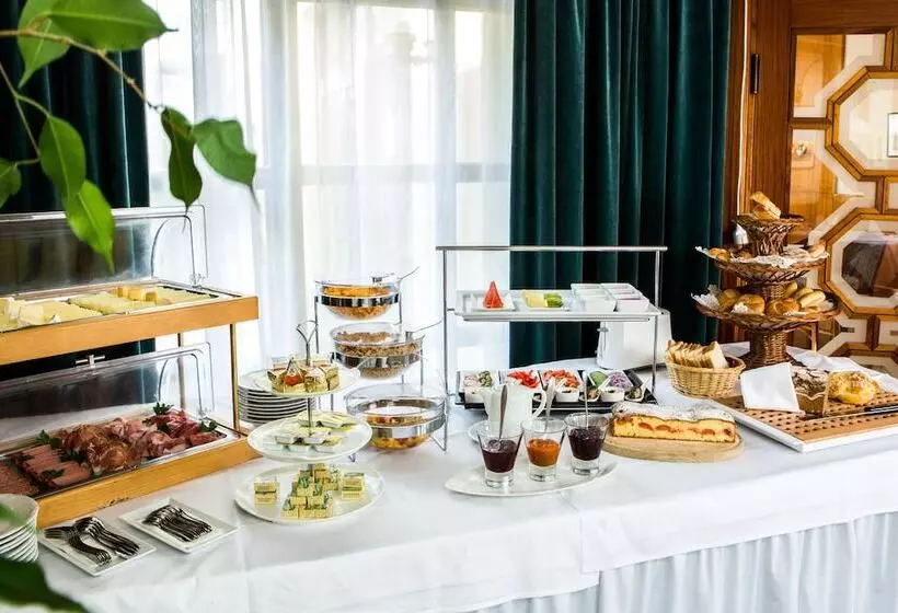 ホテル Gasthof Restaurant Kollar Göbl