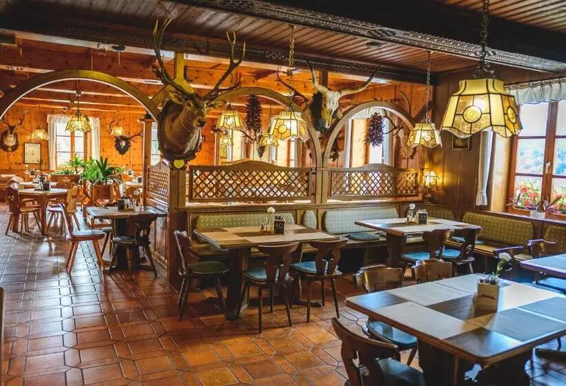 ホテル Gasthof Zum Jägerwirt