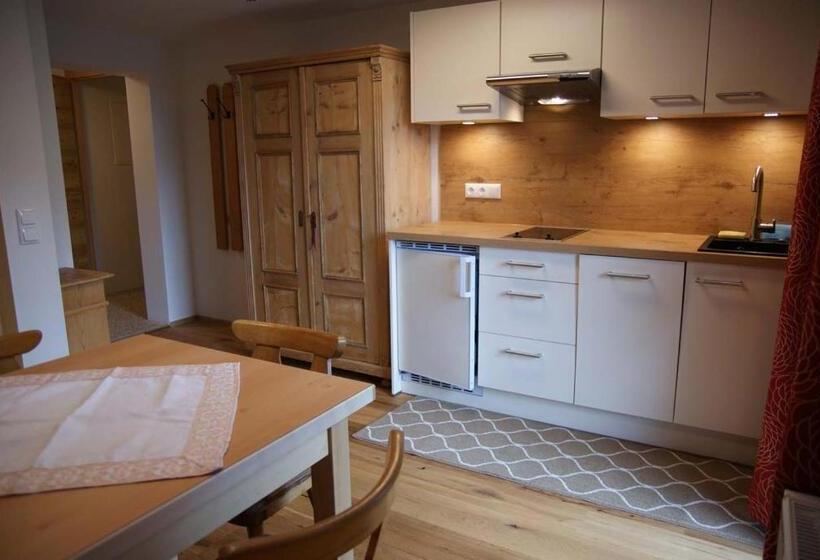 ホテル Gästehaus Obererlacher