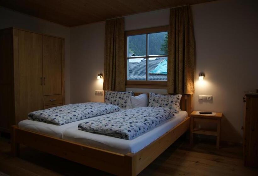 ホテル Gästehaus Obererlacher