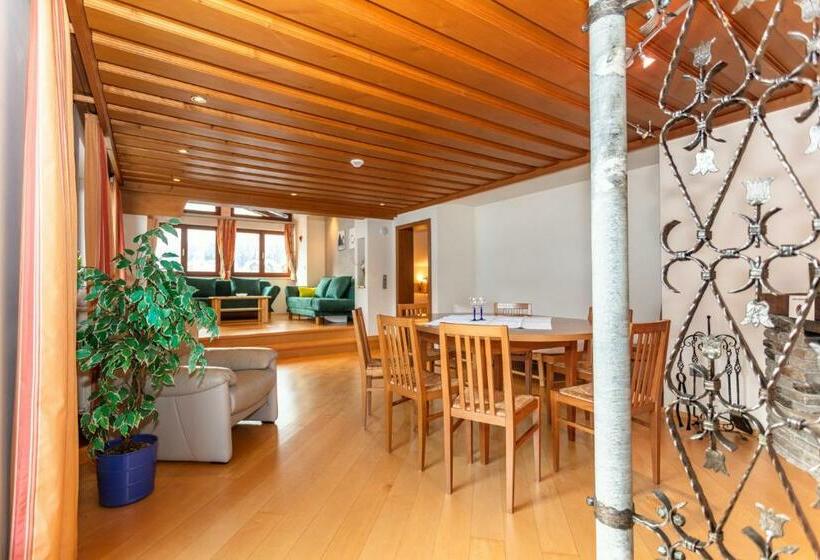 ホテル Hölzl Bed & Breakfast