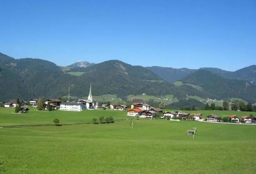 Hotelli Neuwirt