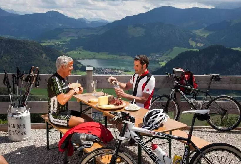 Hotelli Pension Hüttwirt