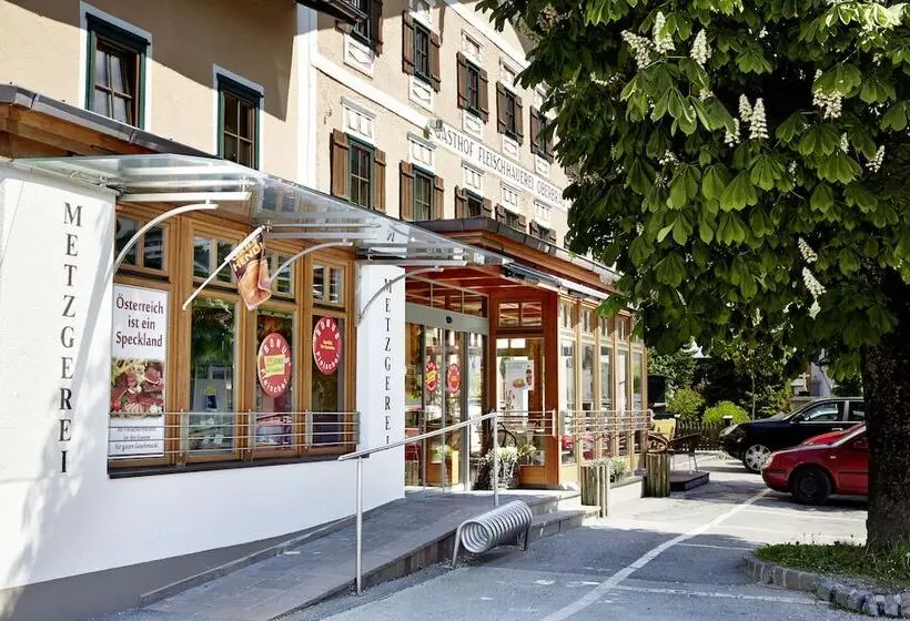 ホテル Pension Oberbräu