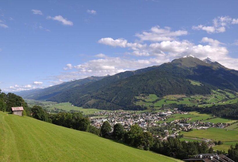 ホテル Pension Oberbräu