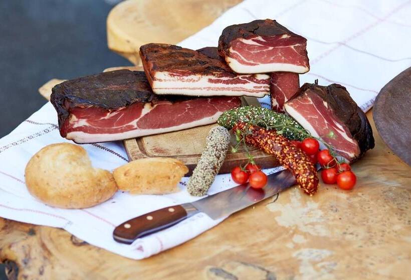 ホテル Pension Oberbräu