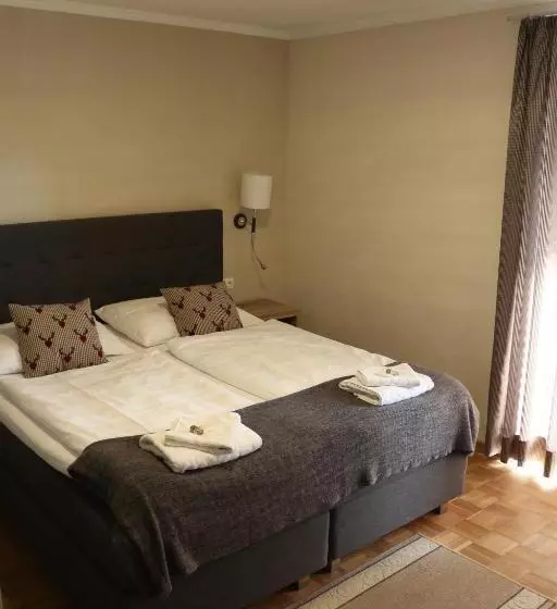 هتل Pension Wachau