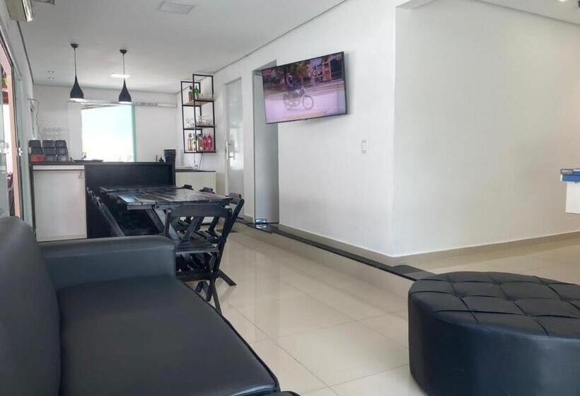 هاستل Conexão 021