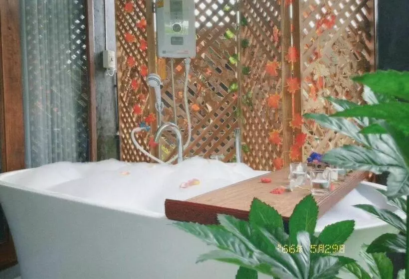 Aamiaismajoitus (B&B) สว้าฮิลล์ น่าน สะปัน   Sawa Hills