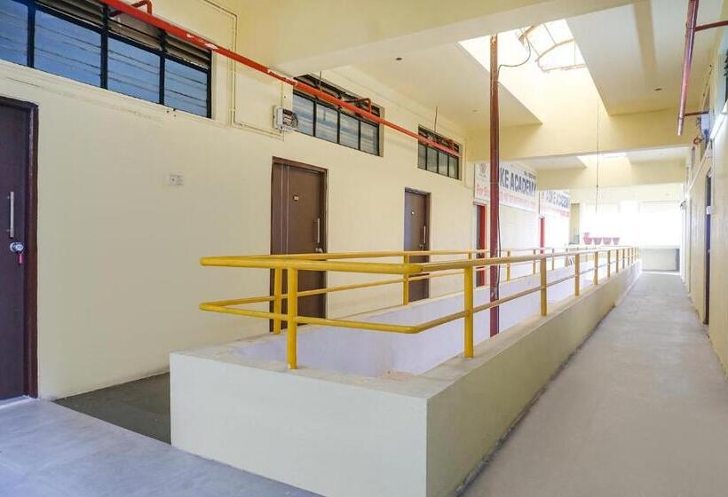 Fabhotel Om Sai Nr Nashik Railway Station