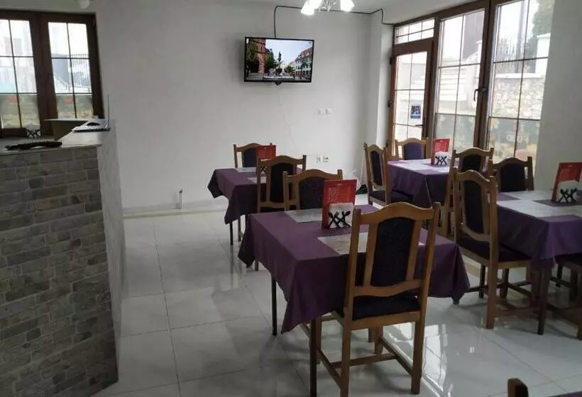 Hostel Ora