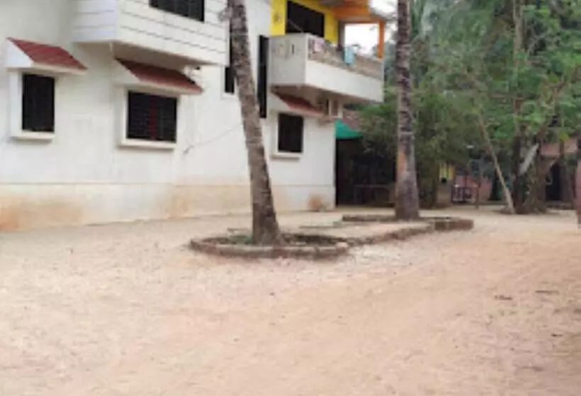 ホテル Aaichchha Nyahari Niwas Malvan