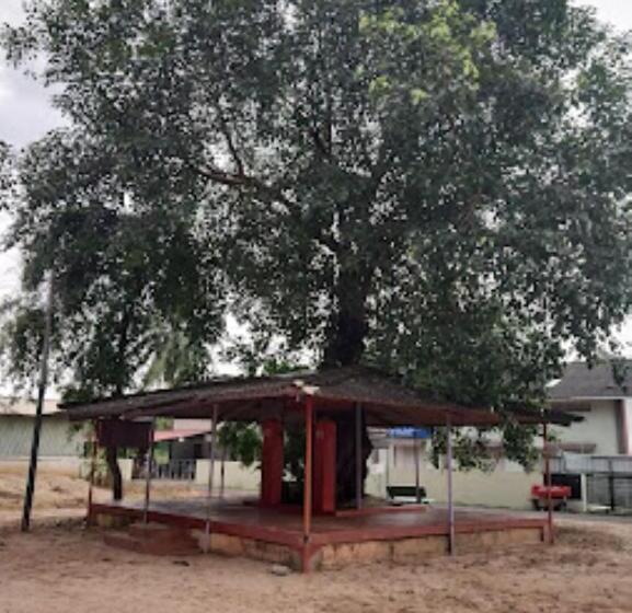 Отель Aaichchha Nyahari Niwas Malvan