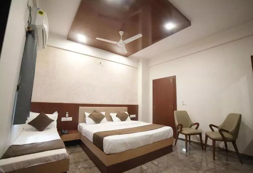 Hotelli Balaji Square