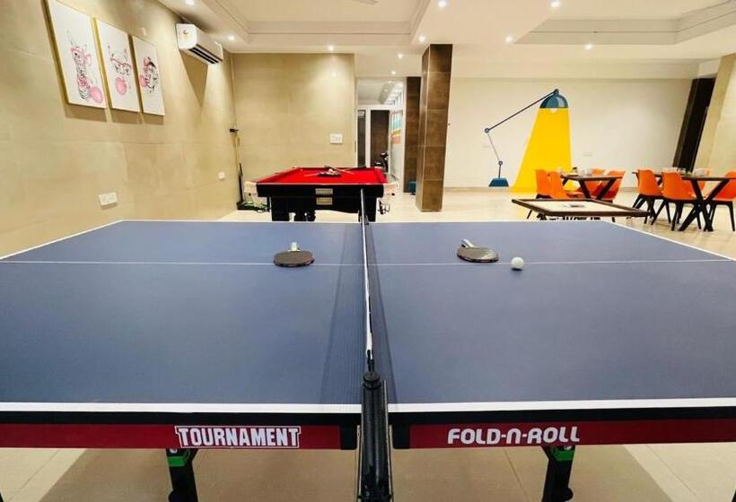 ホテル Bluo Studio1 Dlf Cybercity Balcony, Gym Tt, Lift