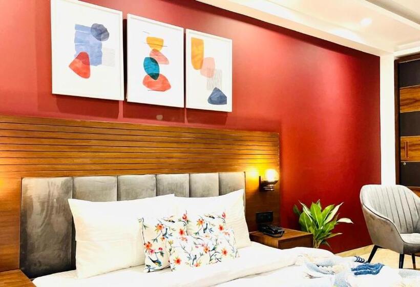 ホテル Bluo Studio1 Dlf Cybercity Balcony, Gym Tt, Lift