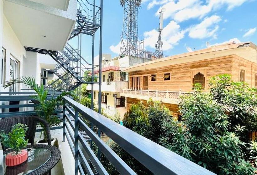 ホテル Bluo Studio1 Dlf Cybercity Balcony, Gym Tt, Lift