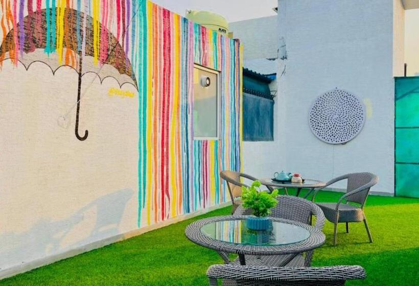 ホテル Bluo Studio1 Dlf Cybercity Balcony, Gym Tt, Lift