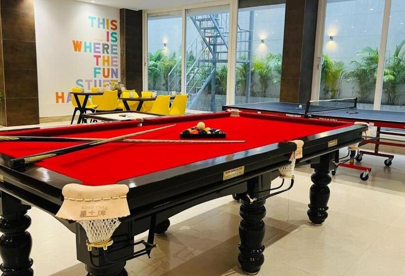 ホテル Bluo Studio1 Dlf Cybercity Balcony, Gym Tt, Lift