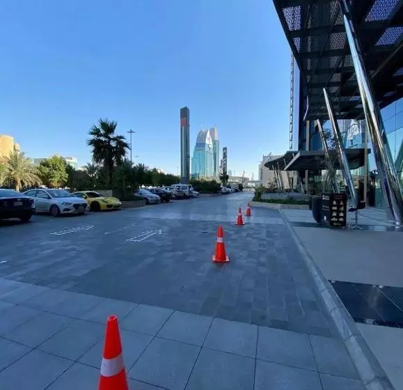 ホテル Damac Towers